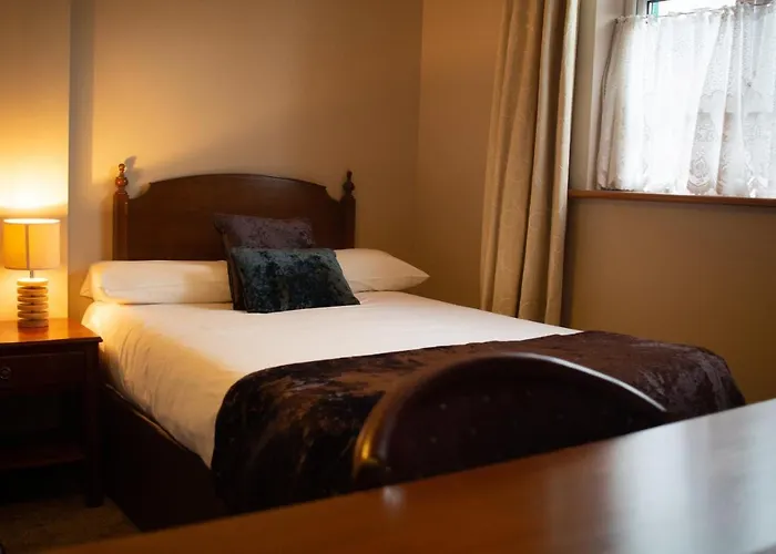 Bridge Hotel
